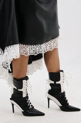 AZALEA WANG CHAUSIKU BLACK SPORTY BOOTIE