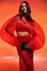 FORTUNE'S FAVORITE ORGANZA CROP TOP IN RED