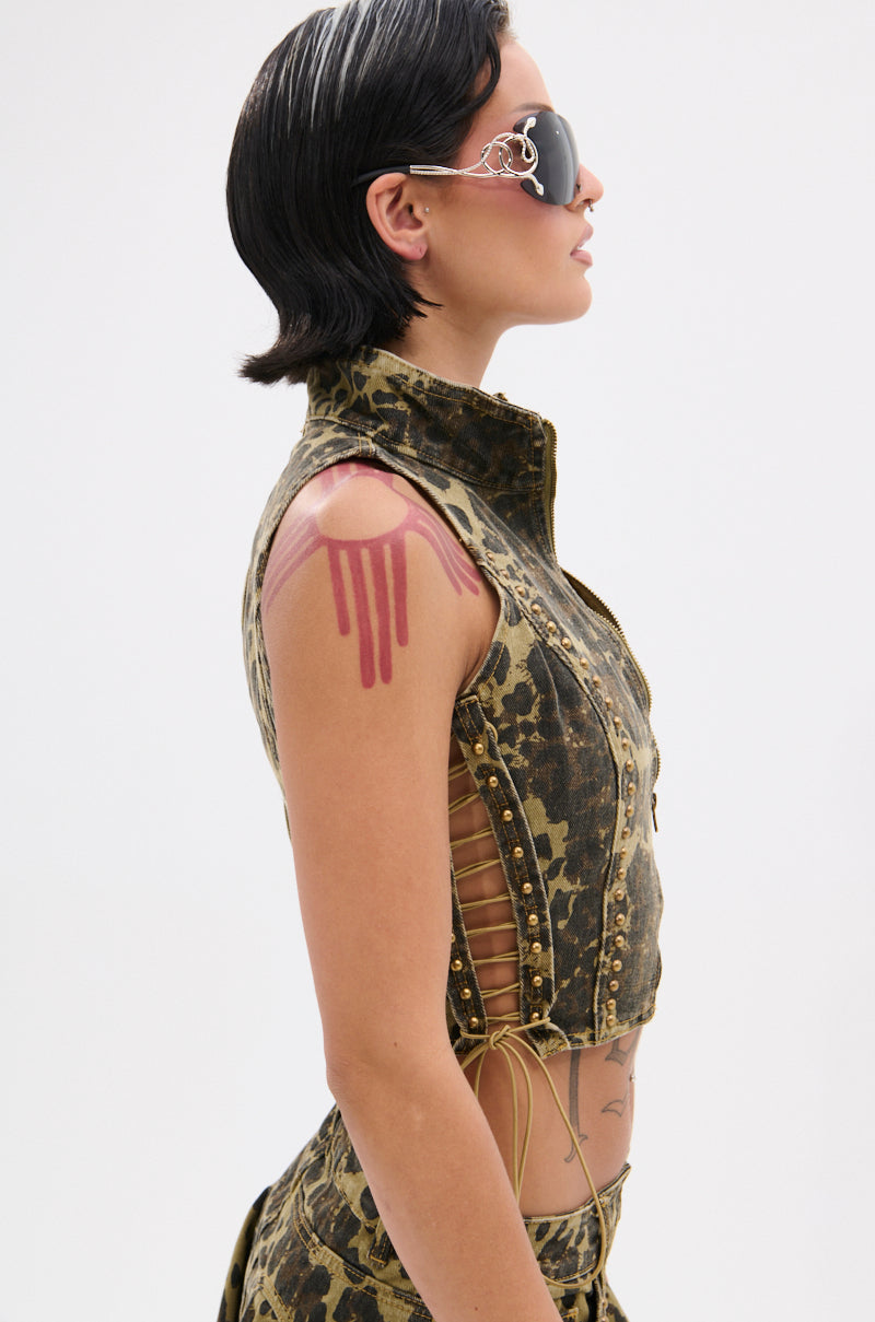 DARIA STUDDED CAMO SIDE LACE TOP