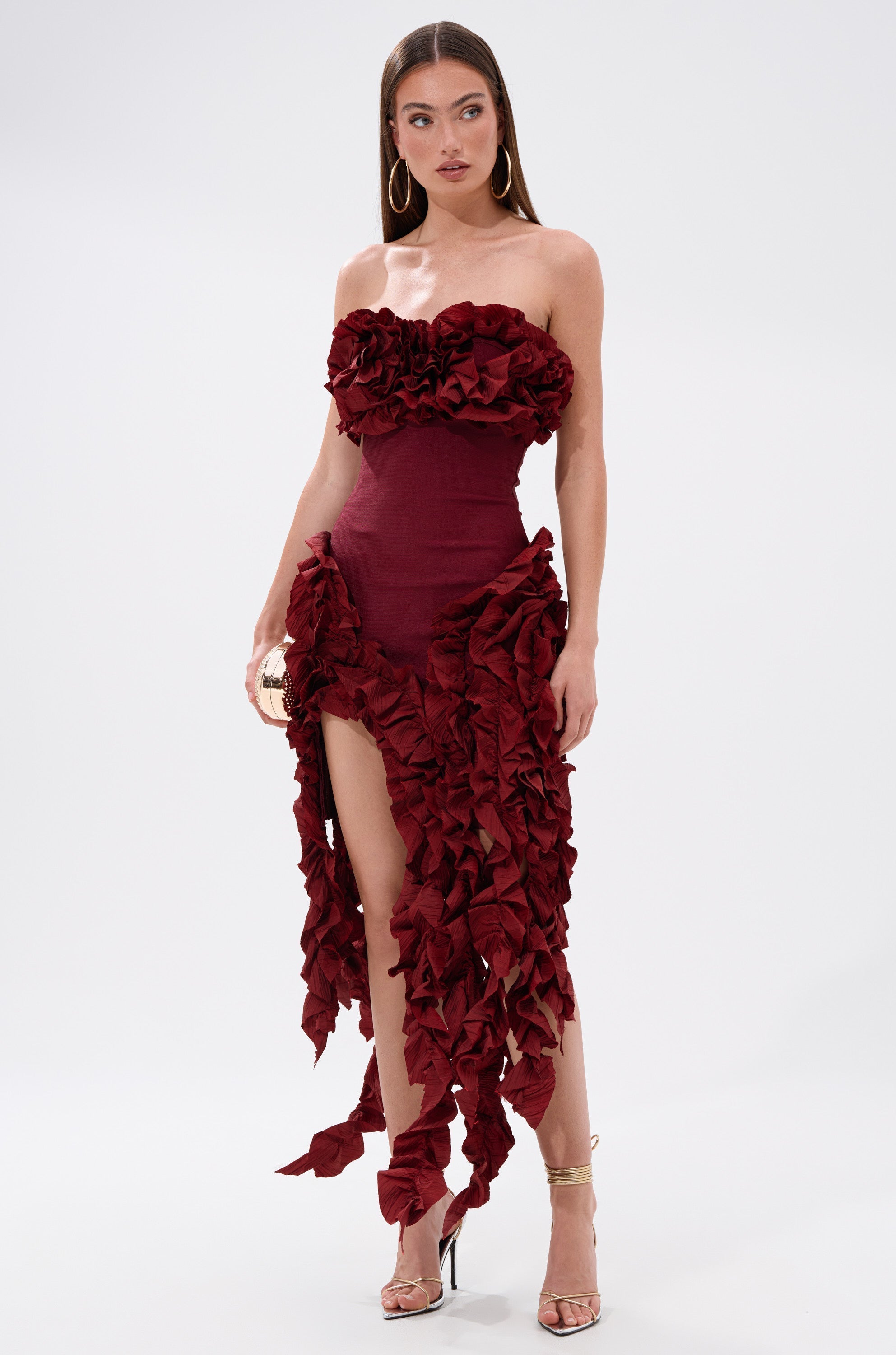 CITY LIGHTS RUFFLE MIDI DRESS IN BURGUNDY