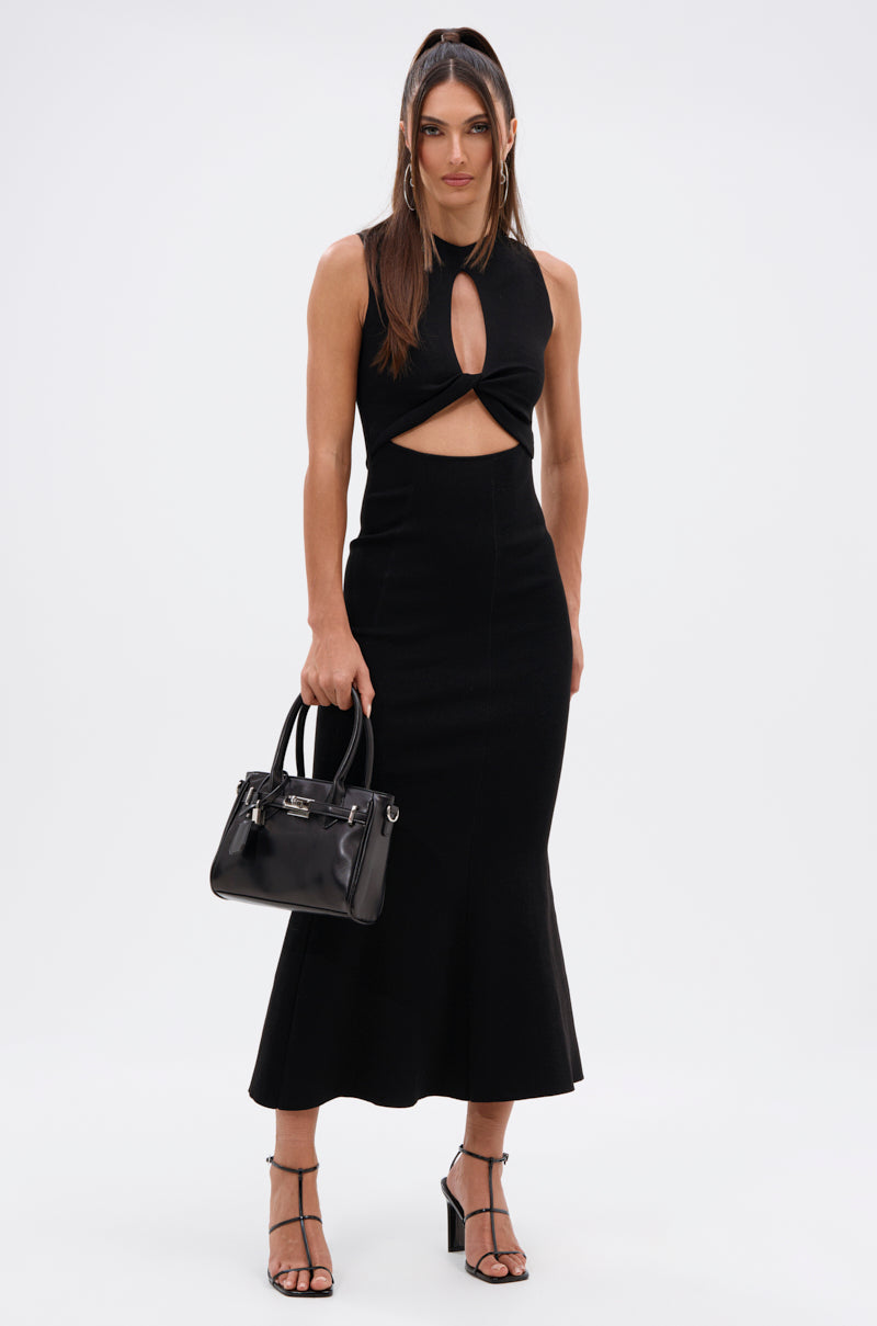 NOT TOO CASUAL KNIT MAXI DRESS IN BLACK