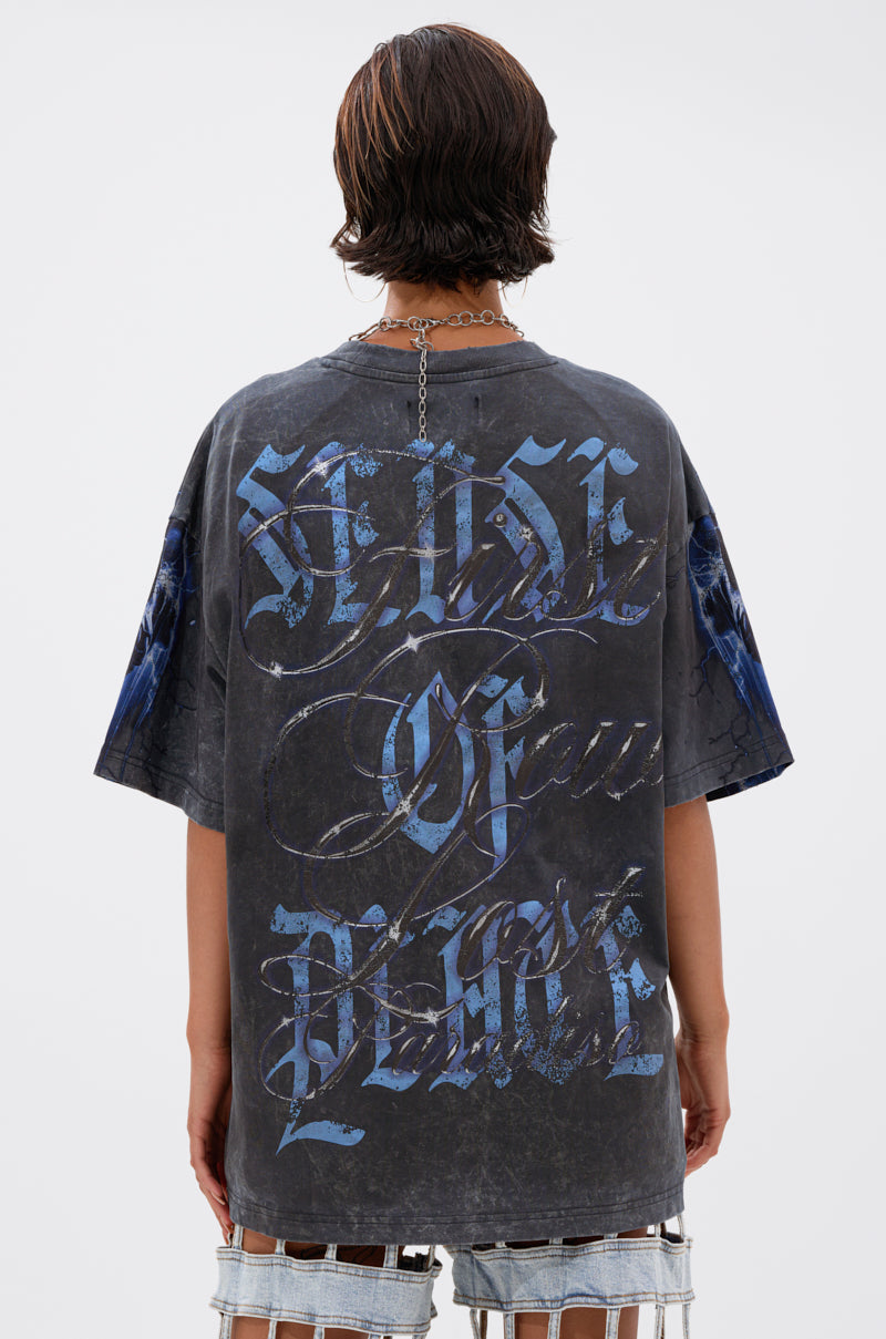 INSANE OVERSIZED TEE