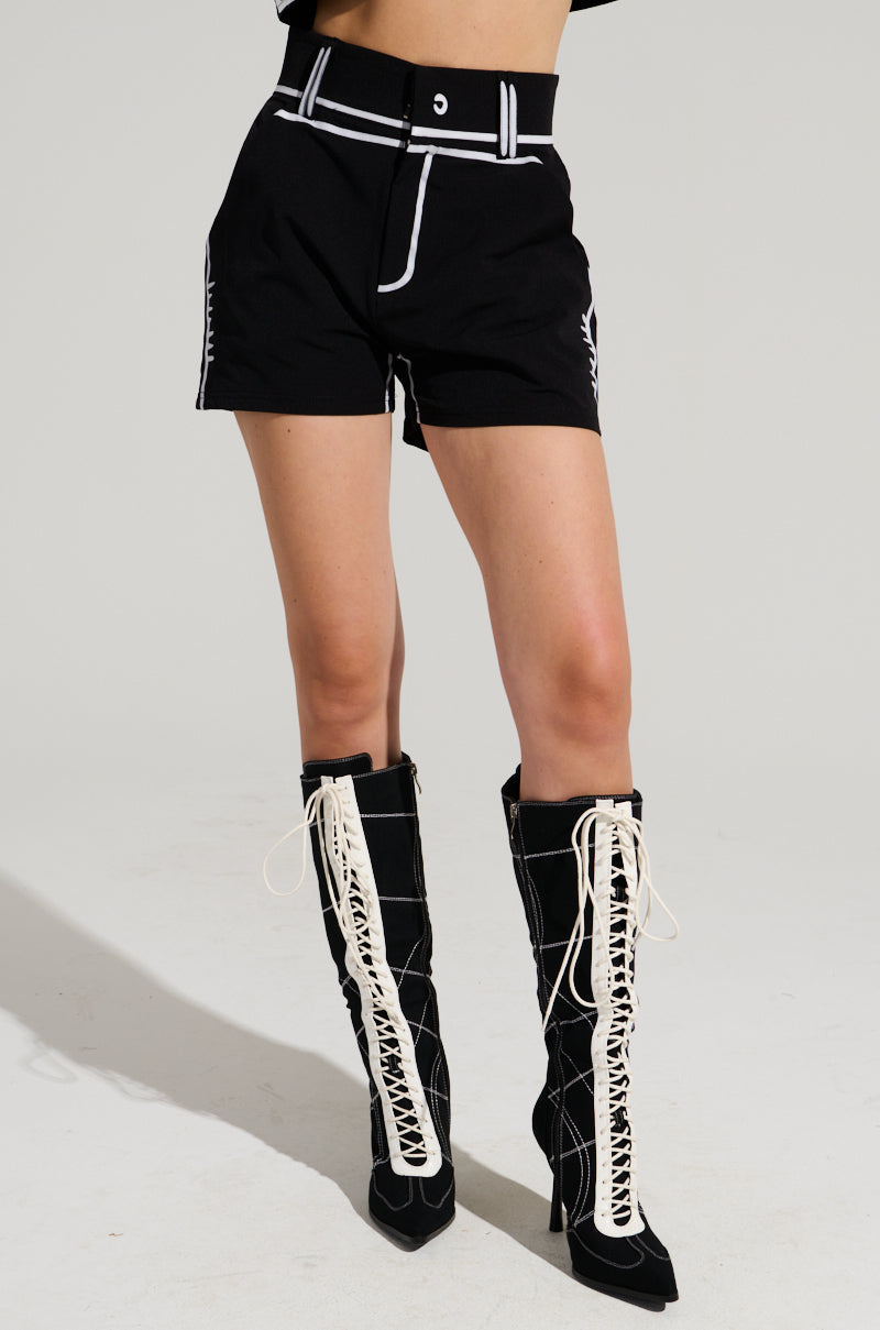 BLANK SPACE HIGH WAIST FASHION SHORT