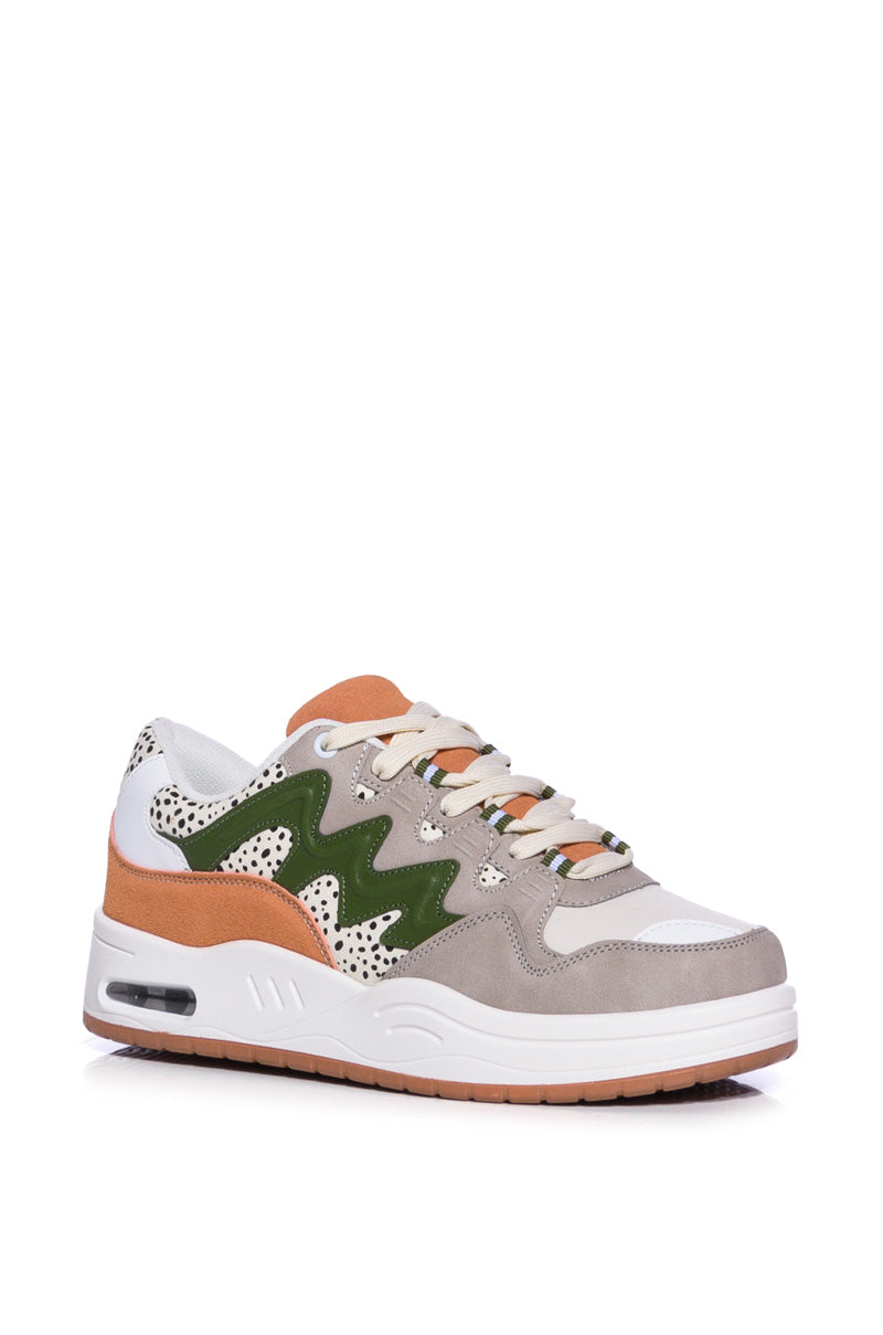 AZALEA WANG OVERLAND MULTI SNEAKER